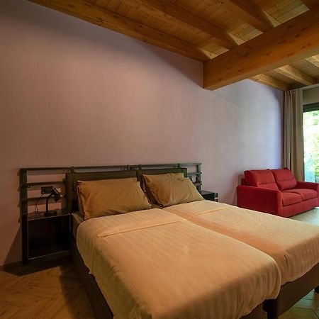 Agriturismo Monsereno Horses Imbersago Eksteriør bilde